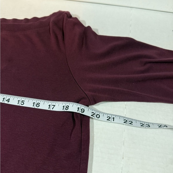 J Jill Perfect Pima Seamed Boat Neck Tee Shirt Women Sz PM Plum Classic Top - Picture 10 of 10